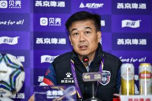 媒體人：廣州豹沒(méi)有立刻選新帥意思，馮峰代理執(zhí)教時(shí)間或半賽季